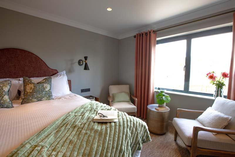 The Albion 4* Freshwater