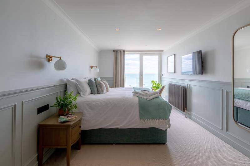 The Albion 4* Freshwater